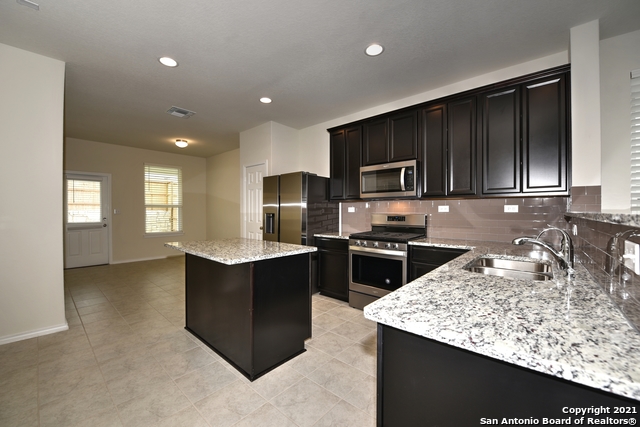 11943 Sitio Plains Property Photo 15