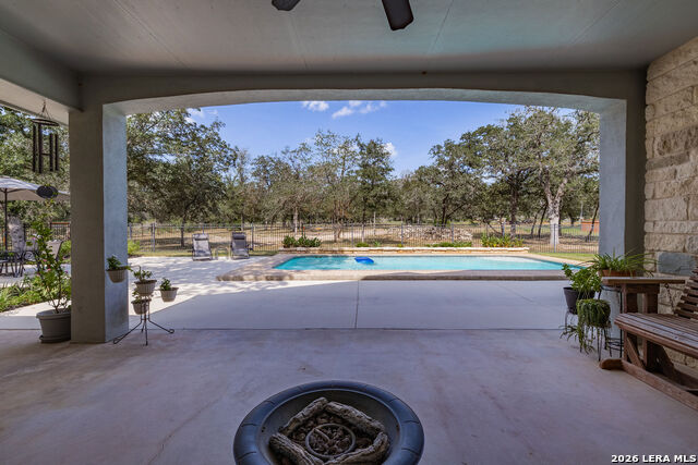128 Chuckwagon Dr Property Photo 34