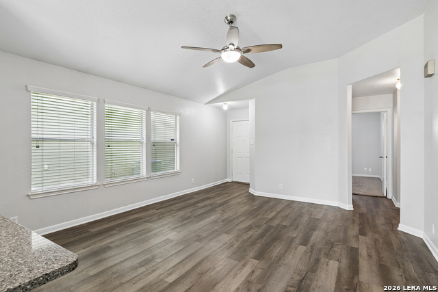 3318 Barrel Pass Property Photo 3