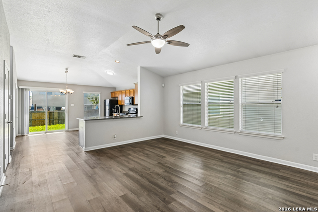 3318 Barrel Pass Property Photo 6