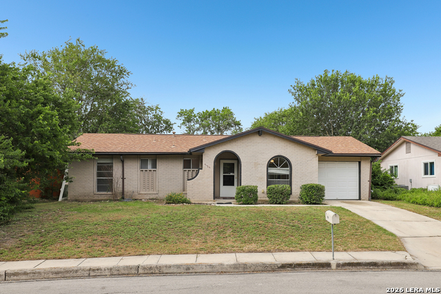529 Willow Dr Property Photo 1