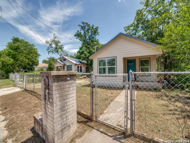 334 BANK ST Property Photo 1