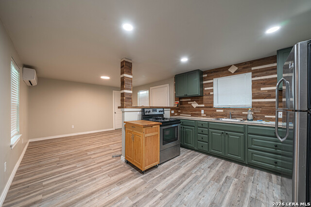 8579 Whartons Dock Property Photo 11
