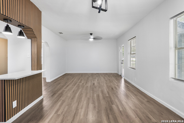 1029 Fulton Ave Property Photo 5