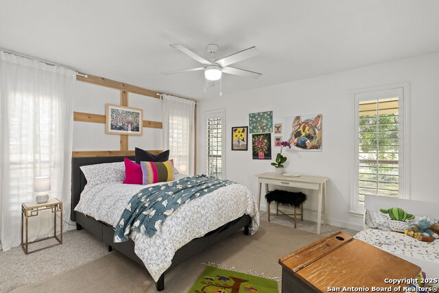 22050 Hanging Oak Property Photo 28