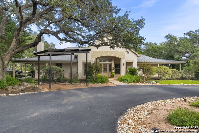22050 Hanging Oak Property Photo 42