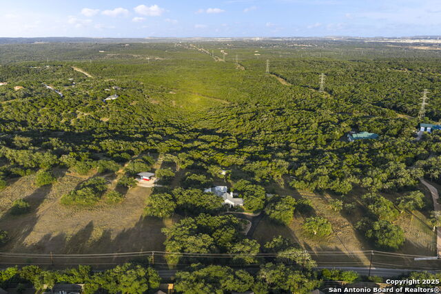 22050 Hanging Oak Property Photo 47