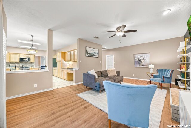 11830 Queenston Dr Property Photo 16