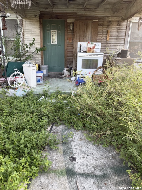 514 E Spring Street Property Photo 3