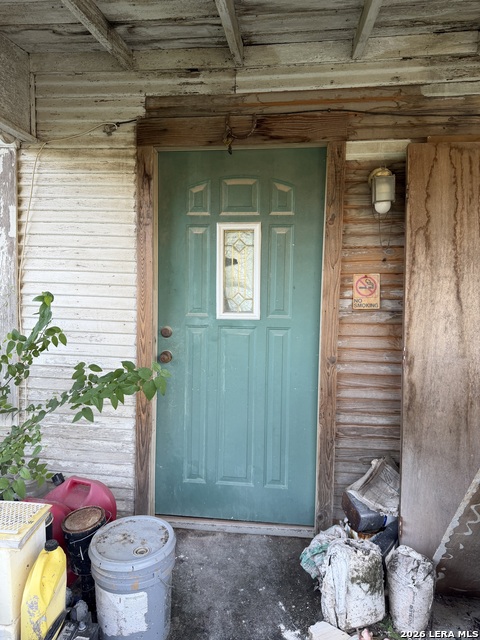 514 E Spring Street Property Photo 4