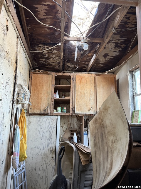 514 E Spring Street Property Photo 37