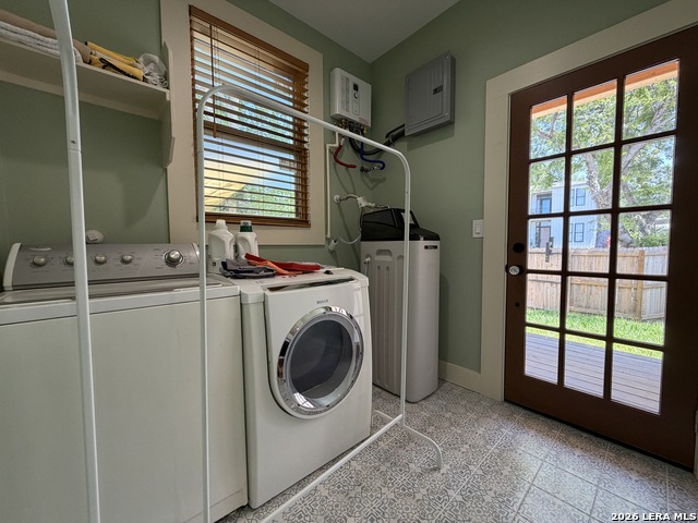 1133 E Crockett St Property Photo 17