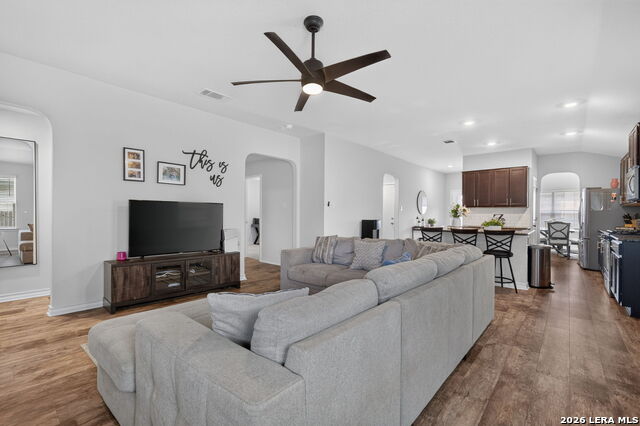 6535 Encore Oaks Property Photo 8