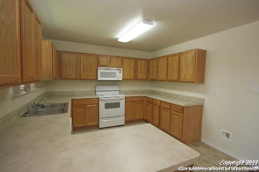 10627 Shaenpath Property Photo 6