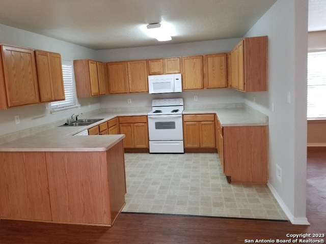 10627 Shaenpath Property Photo 12