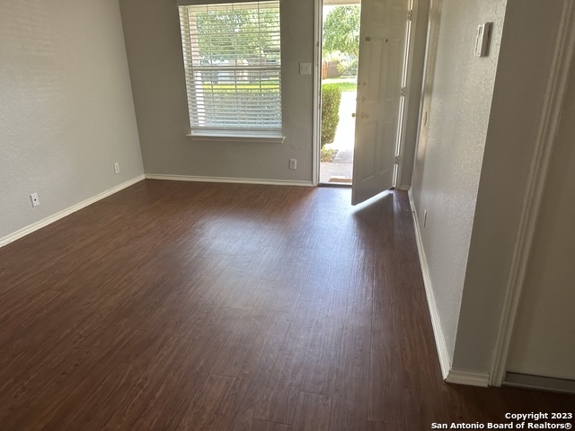 10627 Shaenpath Property Photo 18