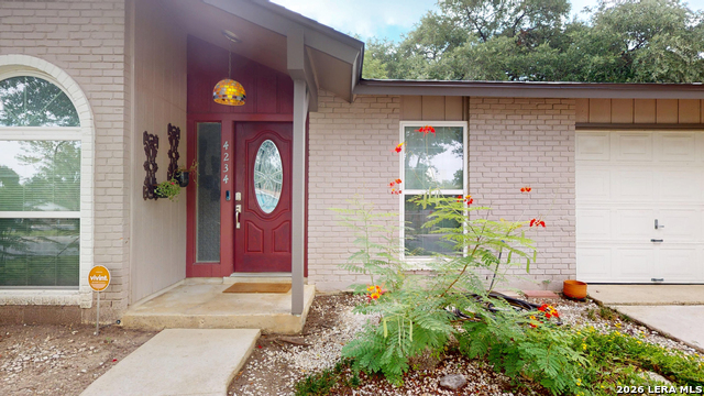 4234 Flint Hl Property Photo 6
