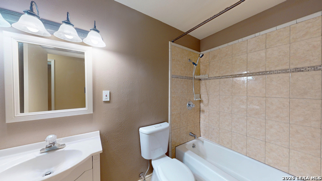 4234 Flint Hl Property Photo 33