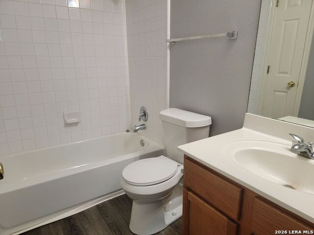 2438 Encino Cedros Property Photo 18