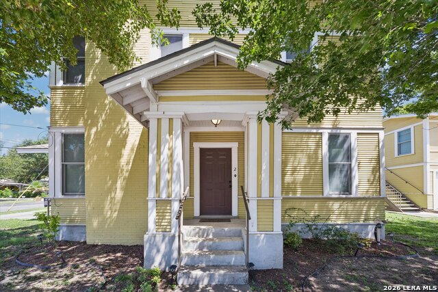 842 E GUENTHER ST Property Photo 1