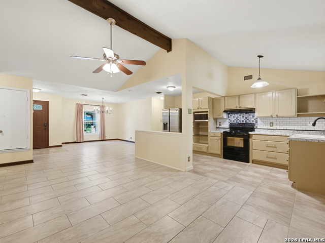 1114 Churing Property Photo 13