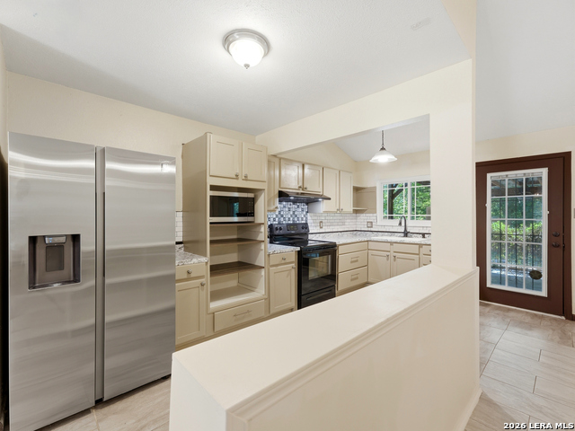 1114 Churing Property Photo 16