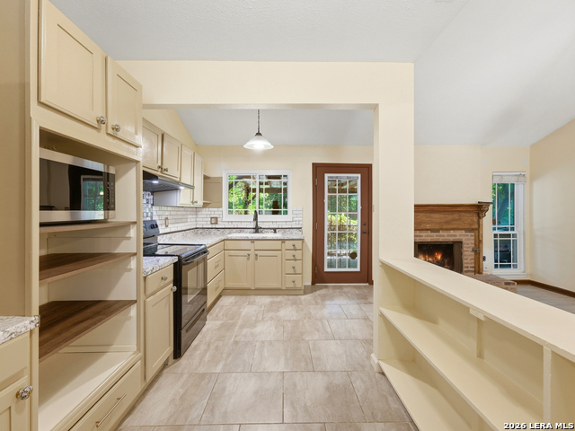 1114 Churing Property Photo 17