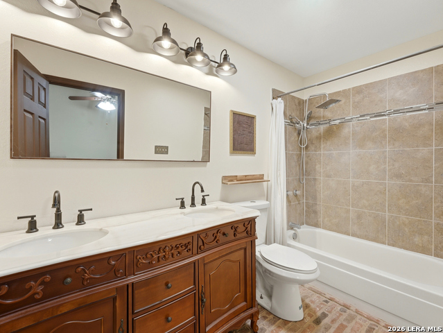 1114 Churing Property Photo 25