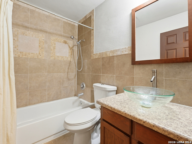 1114 Churing Property Photo 26