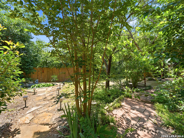 1114 Churing Property Photo 36