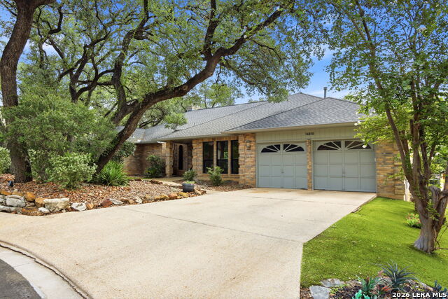 14810 Canonero St Property Photo 3