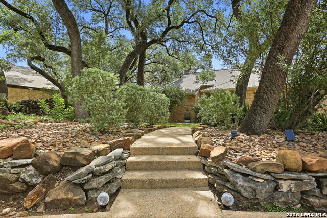 14810 Canonero St Property Photo 5