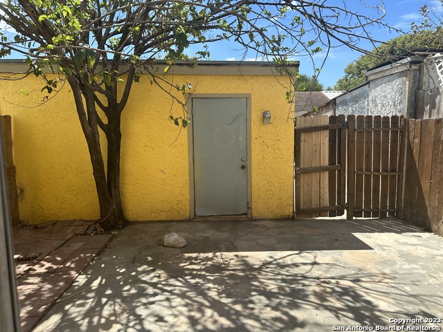 7138 Brecon Property Photo 5