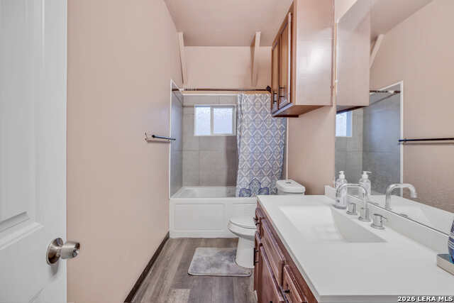 10075 E Loop 1604 S Property Photo 7