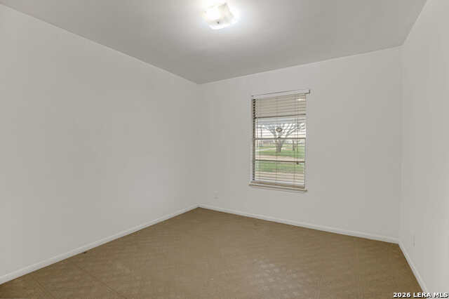 10075 E Loop 1604 S Property Photo 11