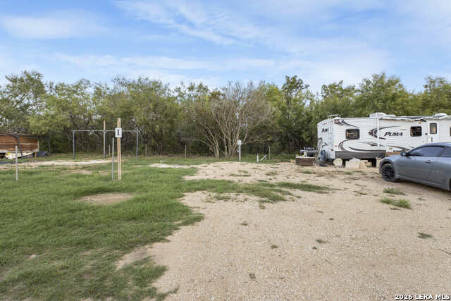10075 E Loop 1604 S Property Photo 17