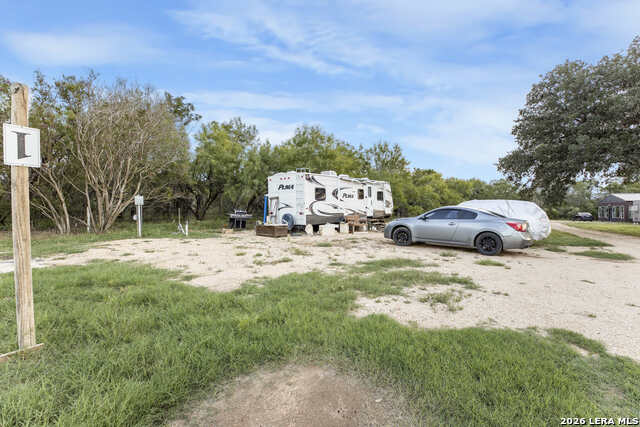 10075 E Loop 1604 S Property Photo 18