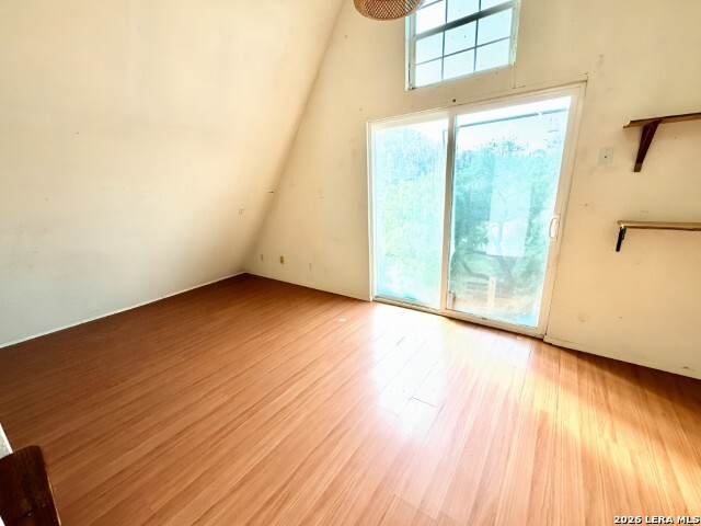 541 Wade St Property Photo 14