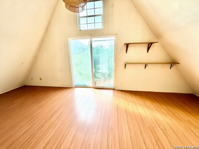 541 Wade St Property Photo 15