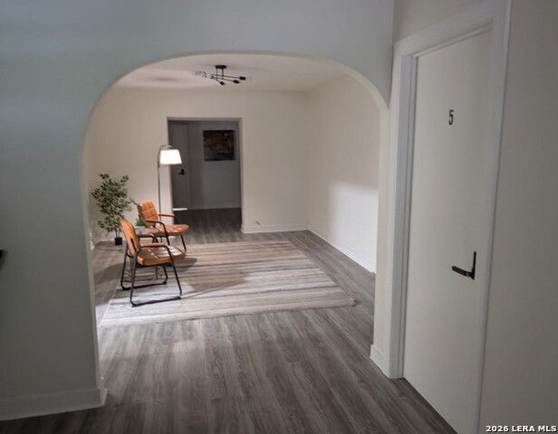 111 Morningview Dr Property Photo 3