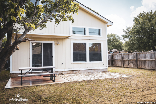 9502 Gillcross Way Property Photo 7