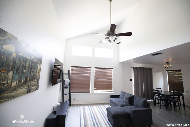 9502 Gillcross Way Property Photo 12