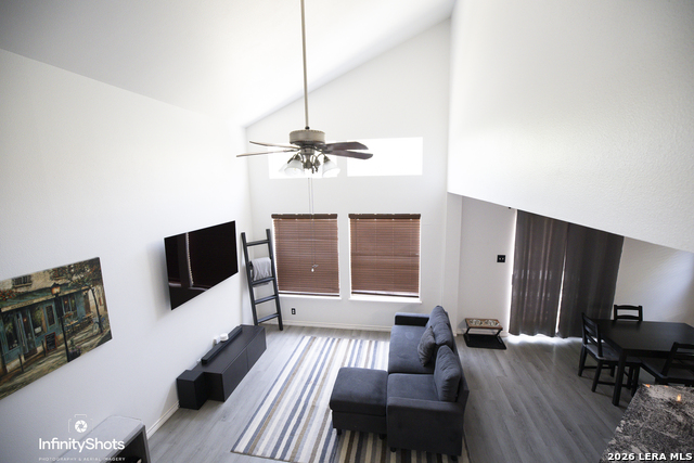 9502 Gillcross Way Property Photo 16