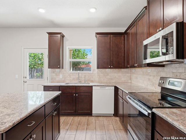7823 Sunrise Cay Property Photo 6