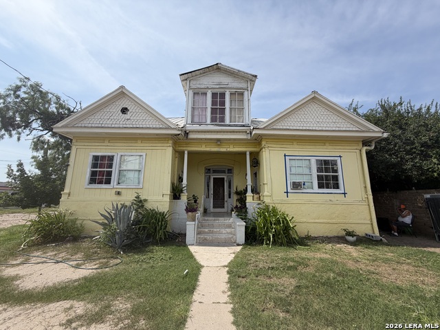 227 Ford St Property Photo 1