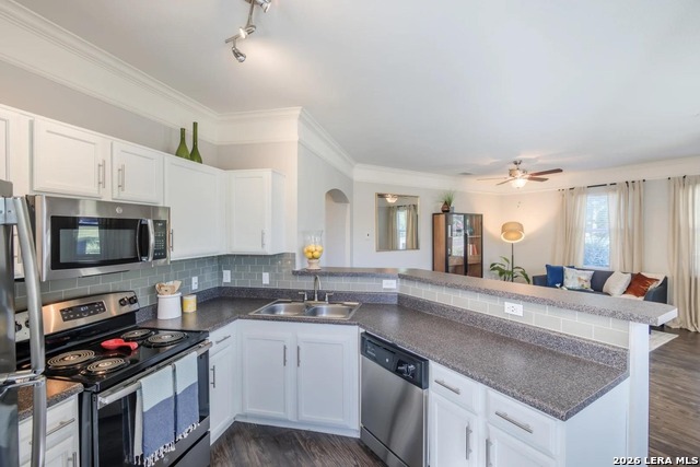 12101 Dessau Rd Property Photo 12