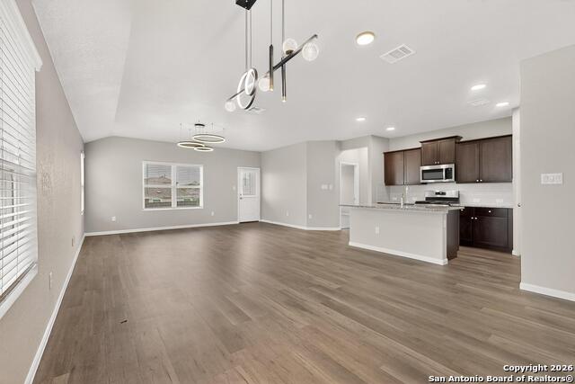 6806 Bale Rdg Property Photo 8