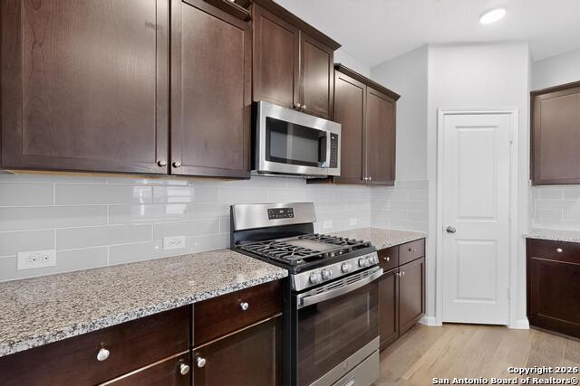 6806 Bale Rdg Property Photo 11