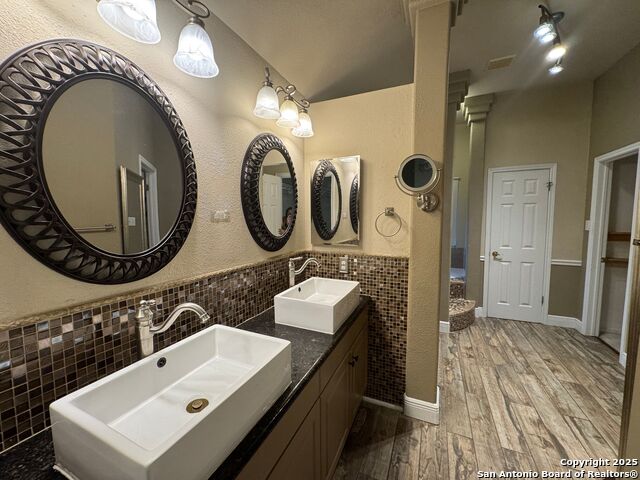 10118 Mission Crk Property Photo 26