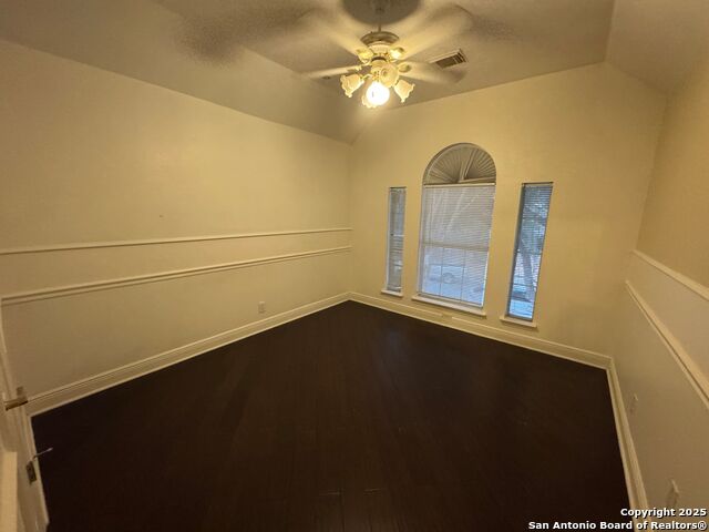 10118 Mission Crk Property Photo 37